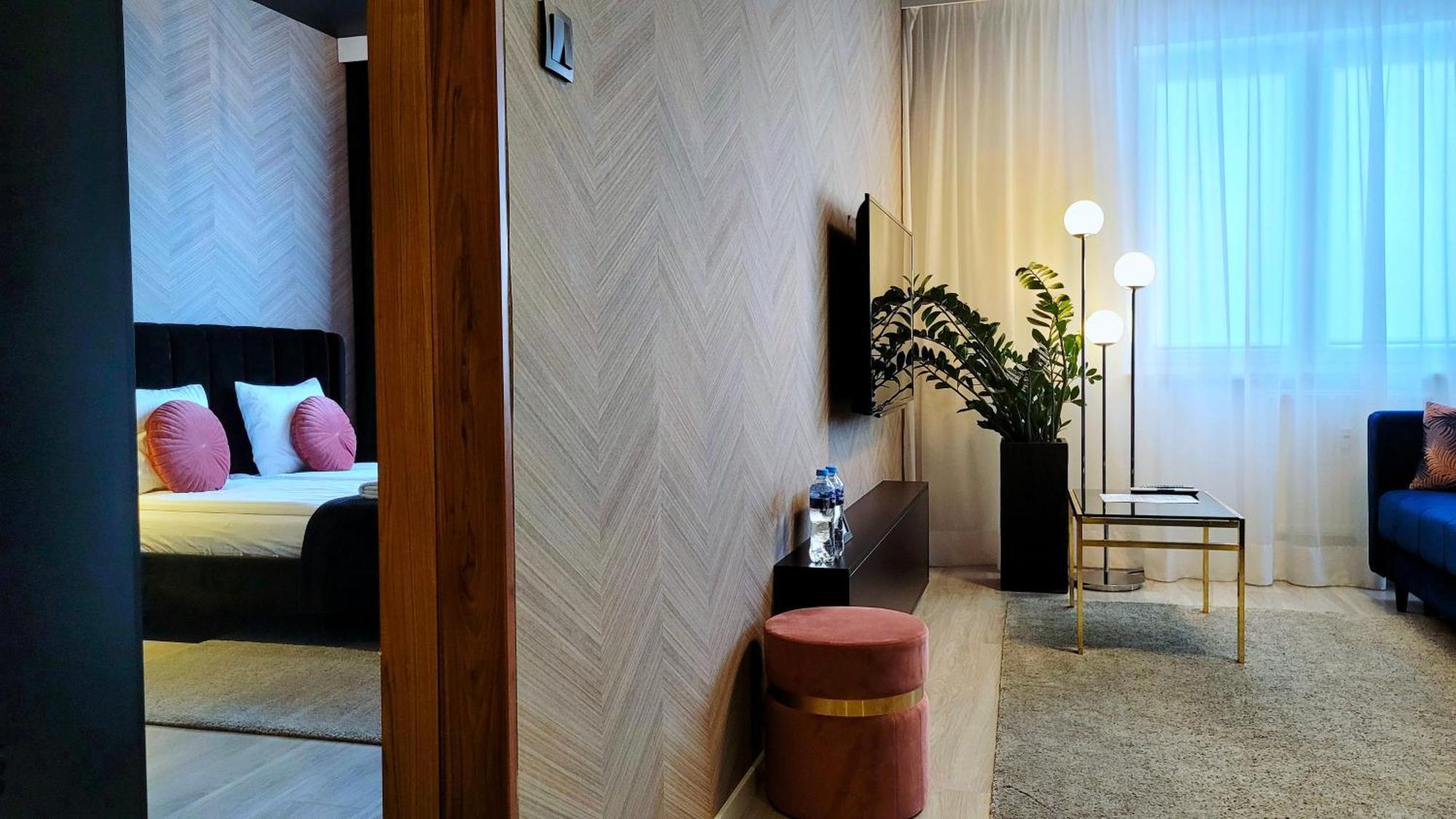 Park Apartament Z Duzym Tarasem - Proplace 乔左维尔考普尔斯基 外观 照片